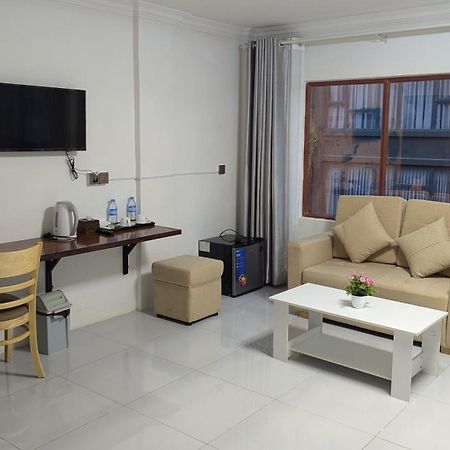 Empire House, Phnom Penh 호텔 외부 사진