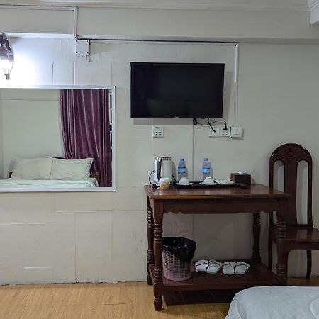 Empire House, Phnom Penh 호텔 외부 사진
