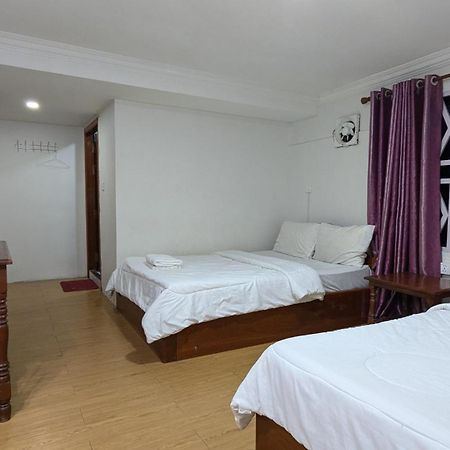 Empire House, Phnom Penh 호텔 외부 사진