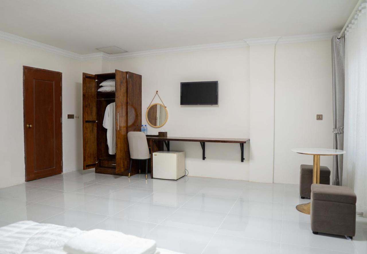 Empire House, Phnom Penh 호텔 외부 사진