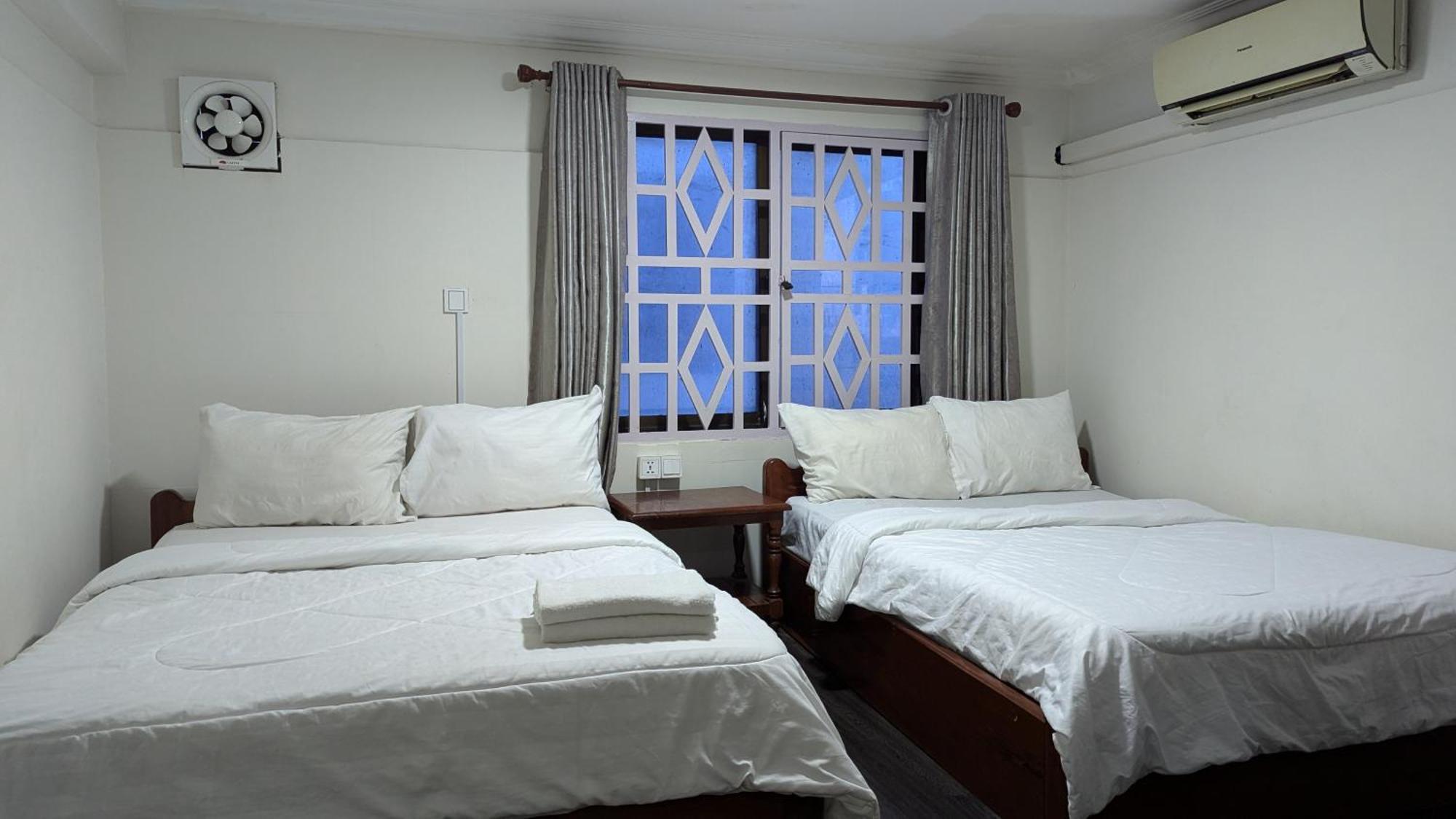 Empire House, Phnom Penh 호텔 외부 사진
