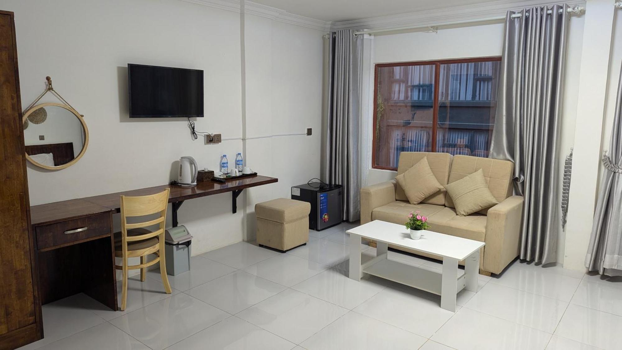 Empire House, Phnom Penh 호텔 외부 사진