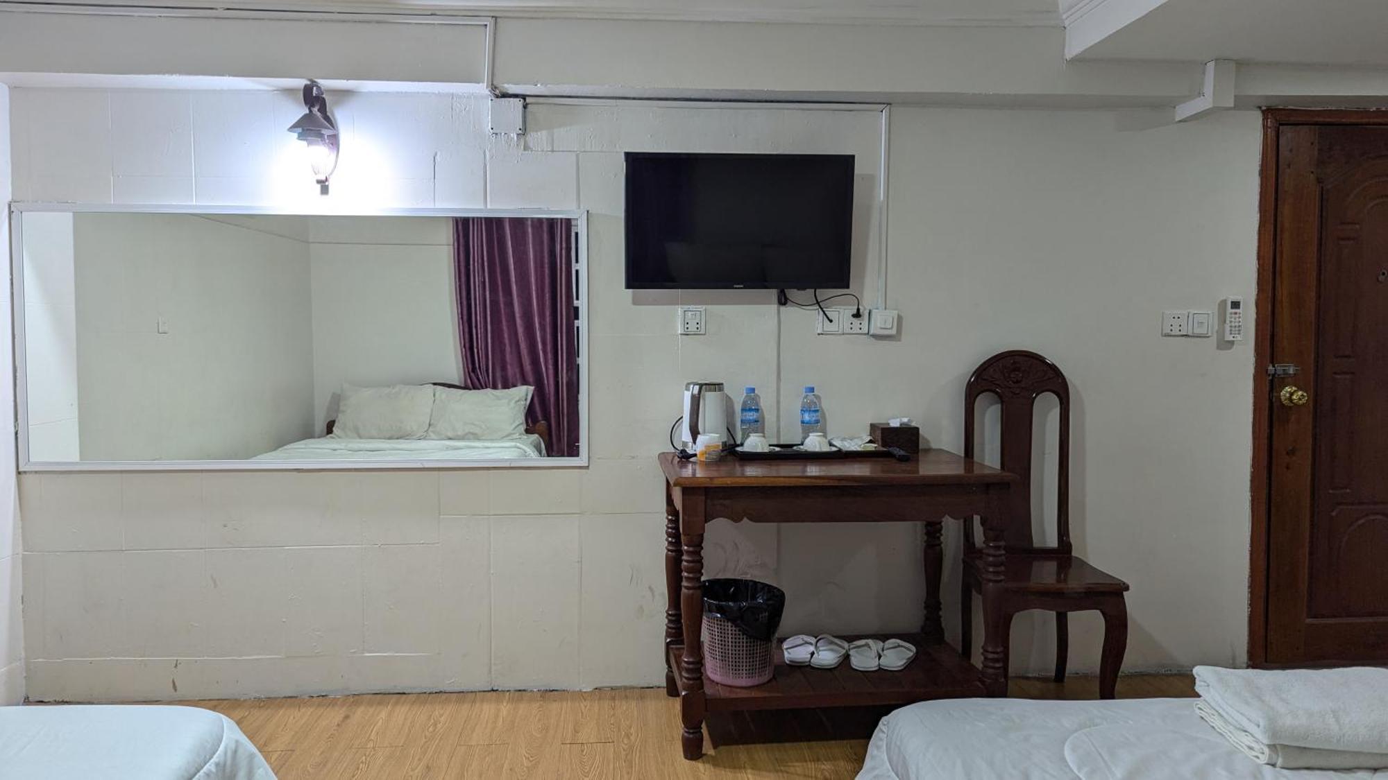Empire House, Phnom Penh 호텔 외부 사진